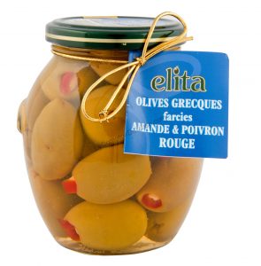 Olives farcies aux amandes et poivrons rouge